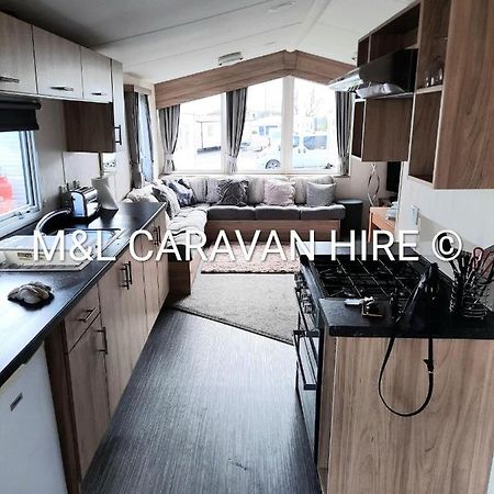 Blue Dolphin Holiday Park Gristhorpe المظهر الخارجي الصورة