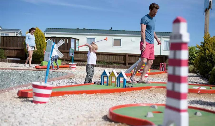 Blue Dolphin Holiday Park Gristhorpe المظهر الخارجي الصورة